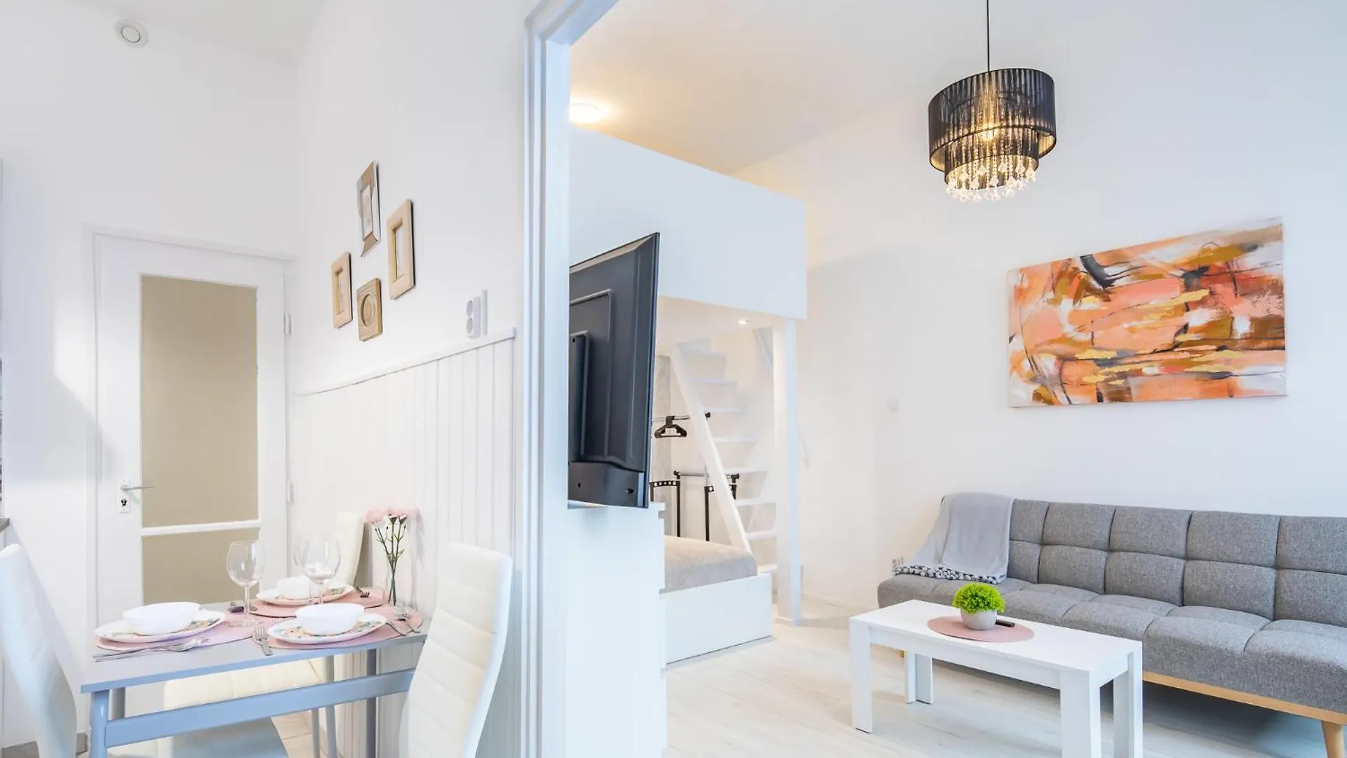 Very Central New Comfy Studio Loft Apartment Budapest Hungary