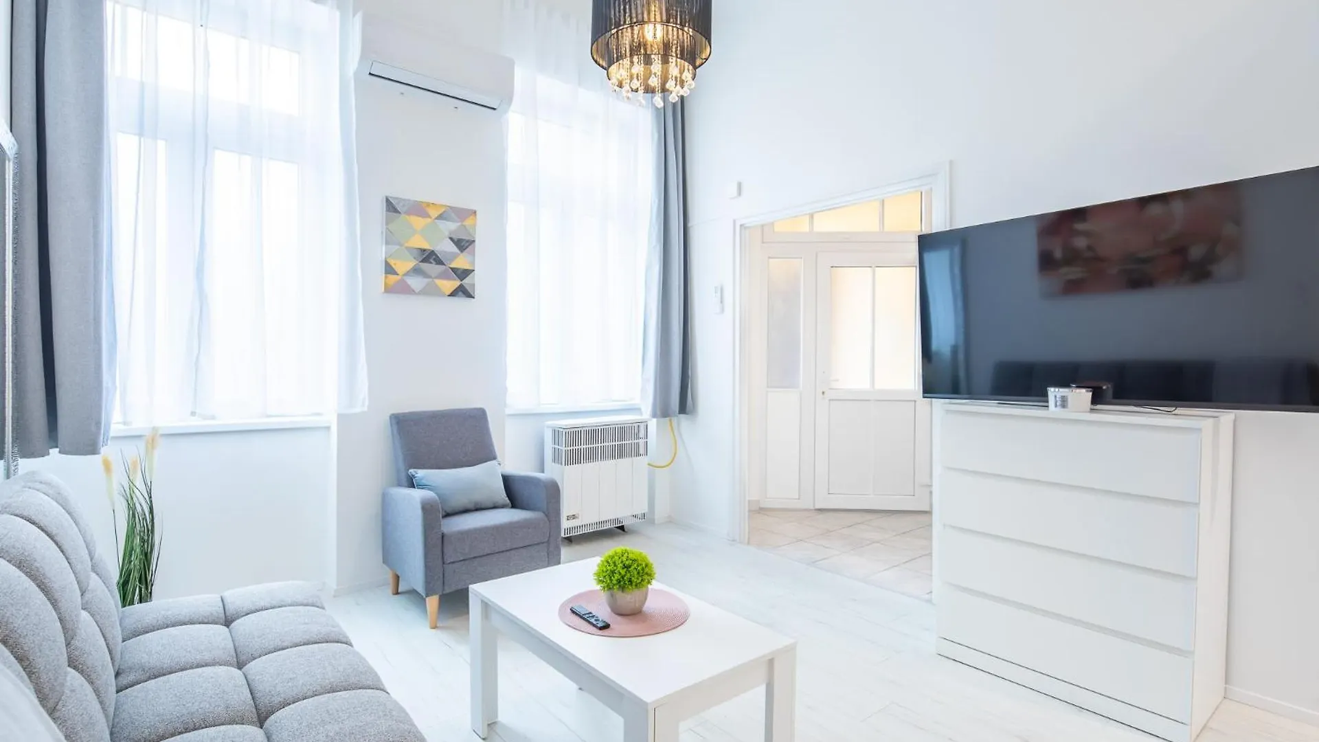 Very Central New Comfy Studio Loft Apartment Budapest Hungary