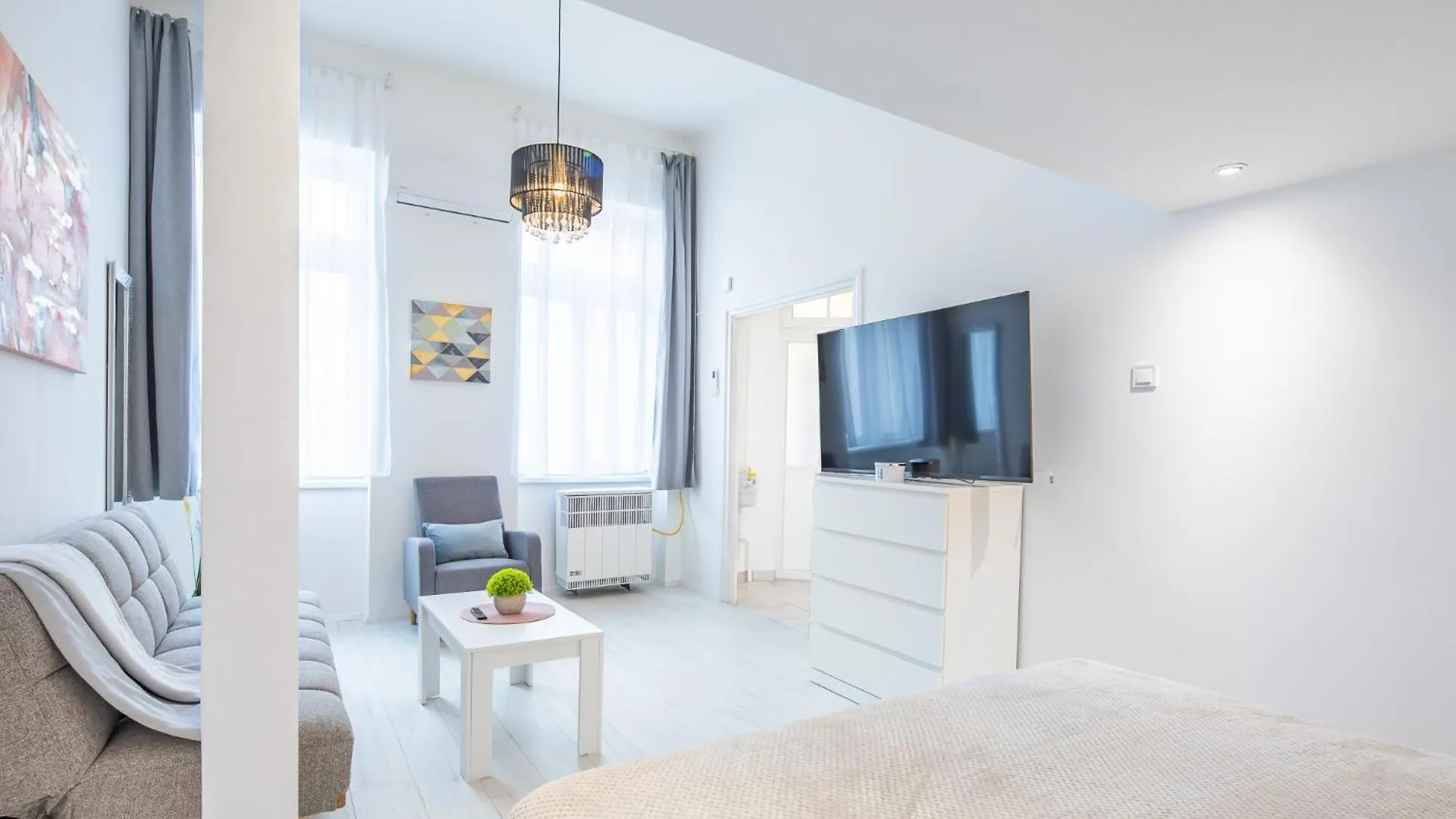 Very Central New Comfy Studio Loft Apartment Budapest