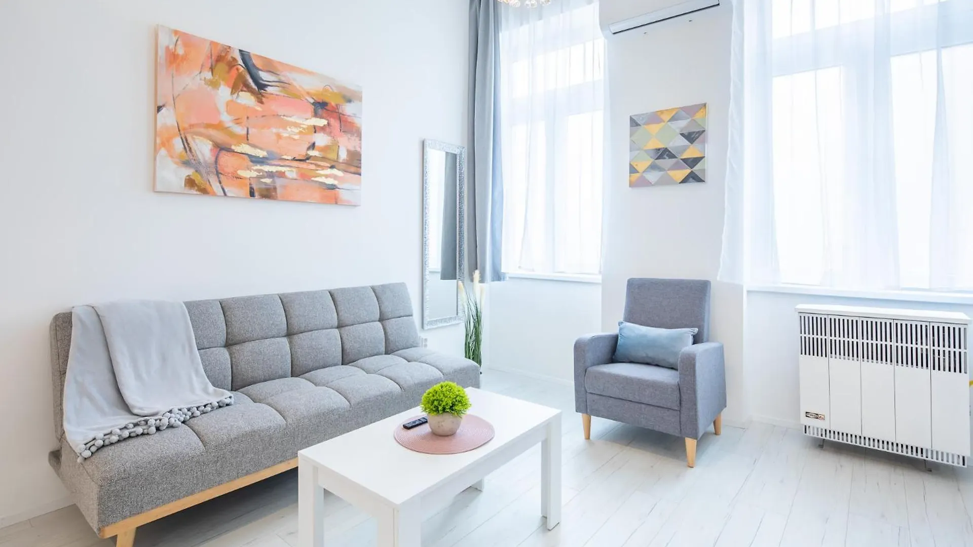 Very Central New Comfy Studio Loft Apartment Budapest