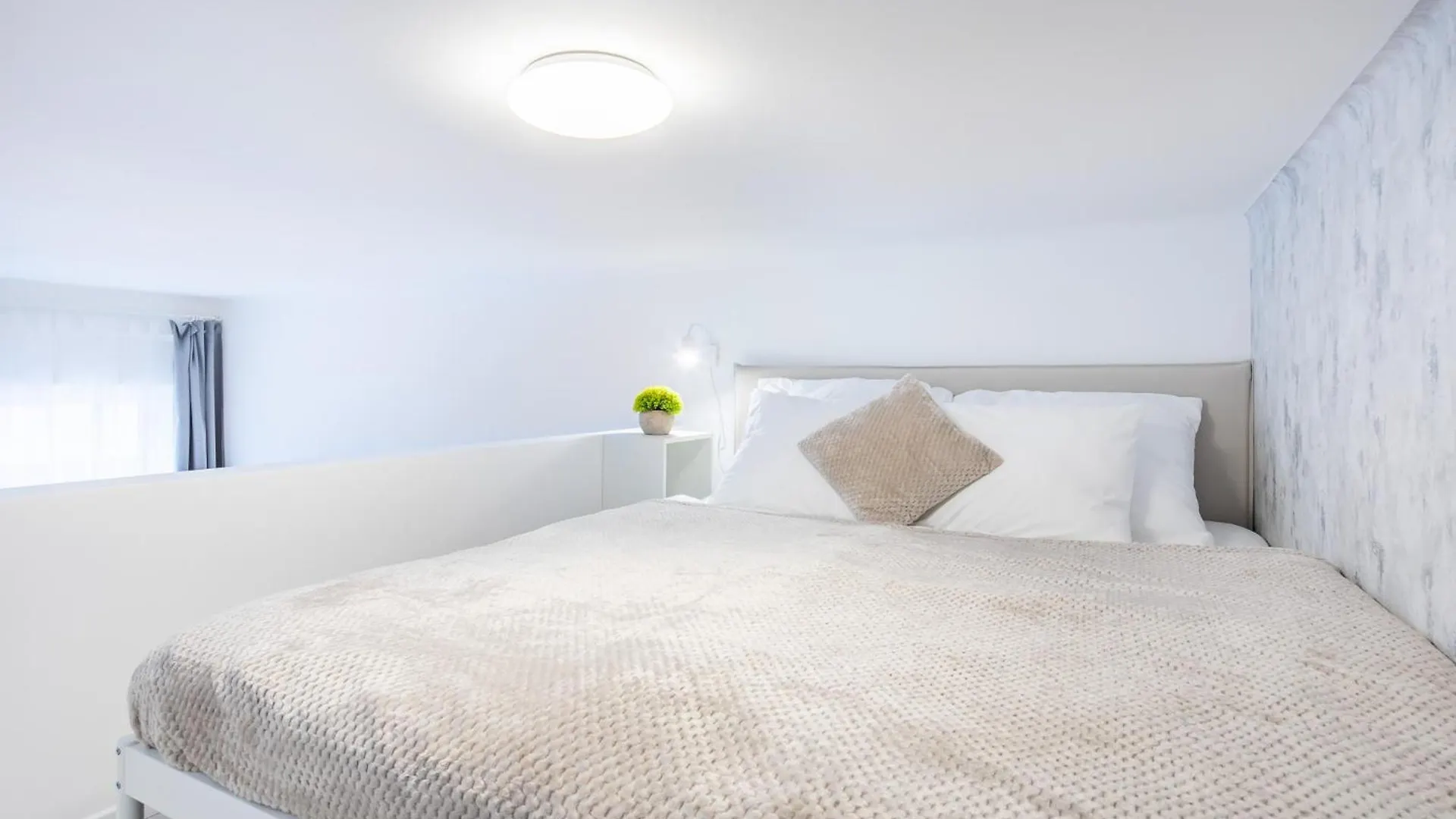 Very Central New Comfy Studio Loft Apartment Budapest