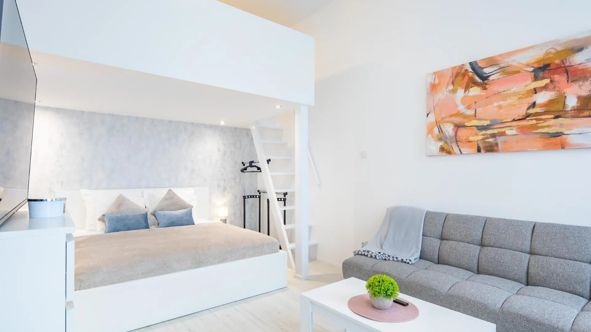 Very Central New Comfy Studio Loft Lägenhet Budapest